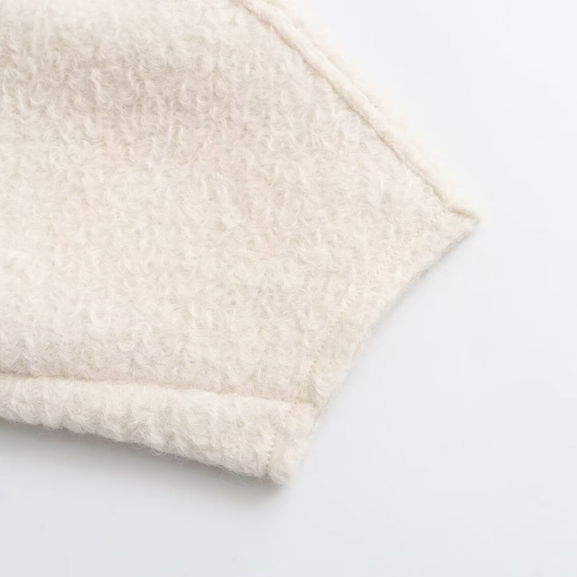 Lockeres Sweatshirt mit Stehkragen