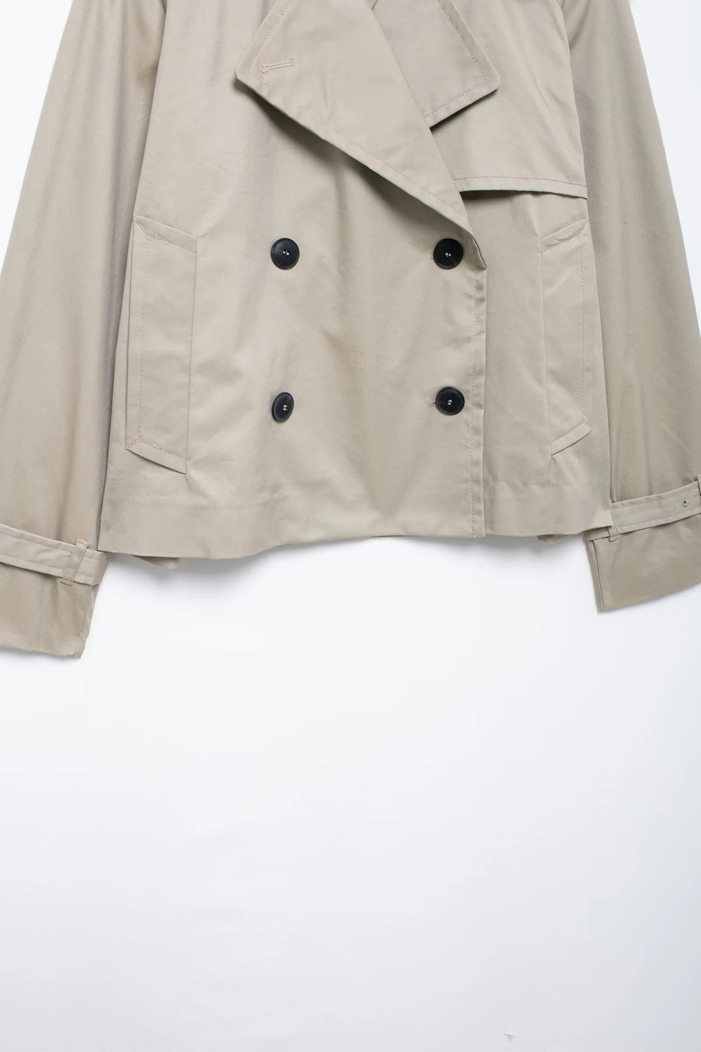 Kurztrenchcoat in Beige – Klassisch & Modern