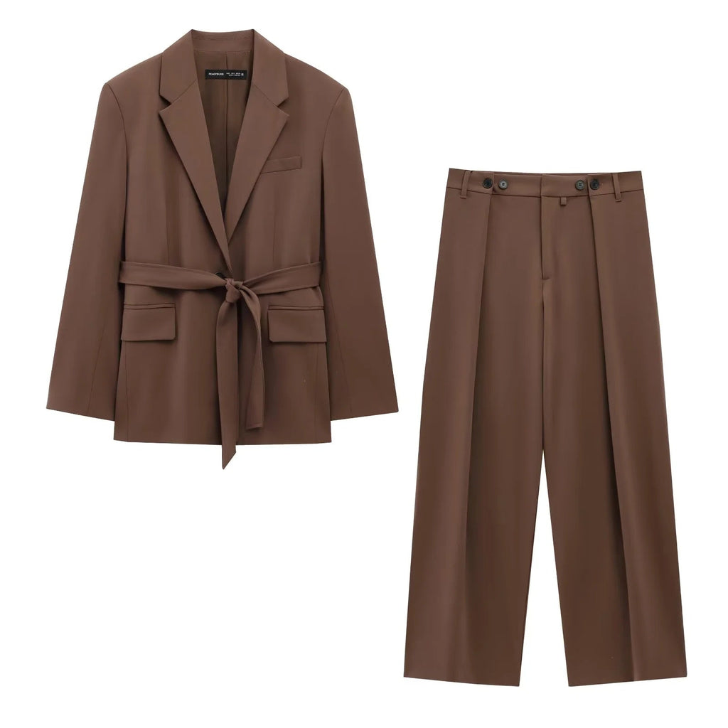 Elegant Brown Suit Set – Blazer & Hose
