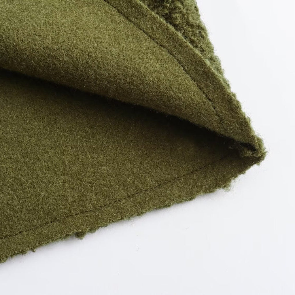 Lockeres Sweatshirt mit Stehkragen