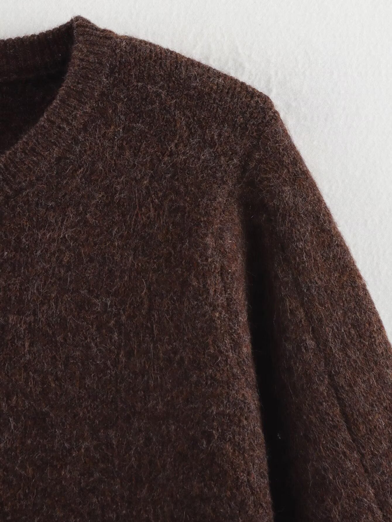 Cozy Chic Zweiteiler – Strickcardigan & Minirock in Schokobraun