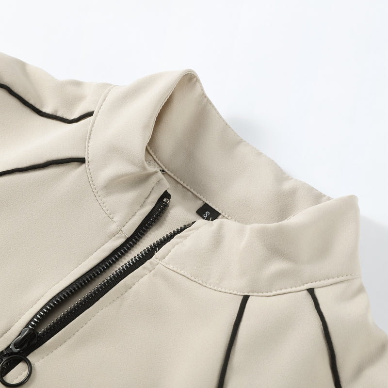 Sportlich-Elegantes Zweiteiler-Set mit Streifendetail