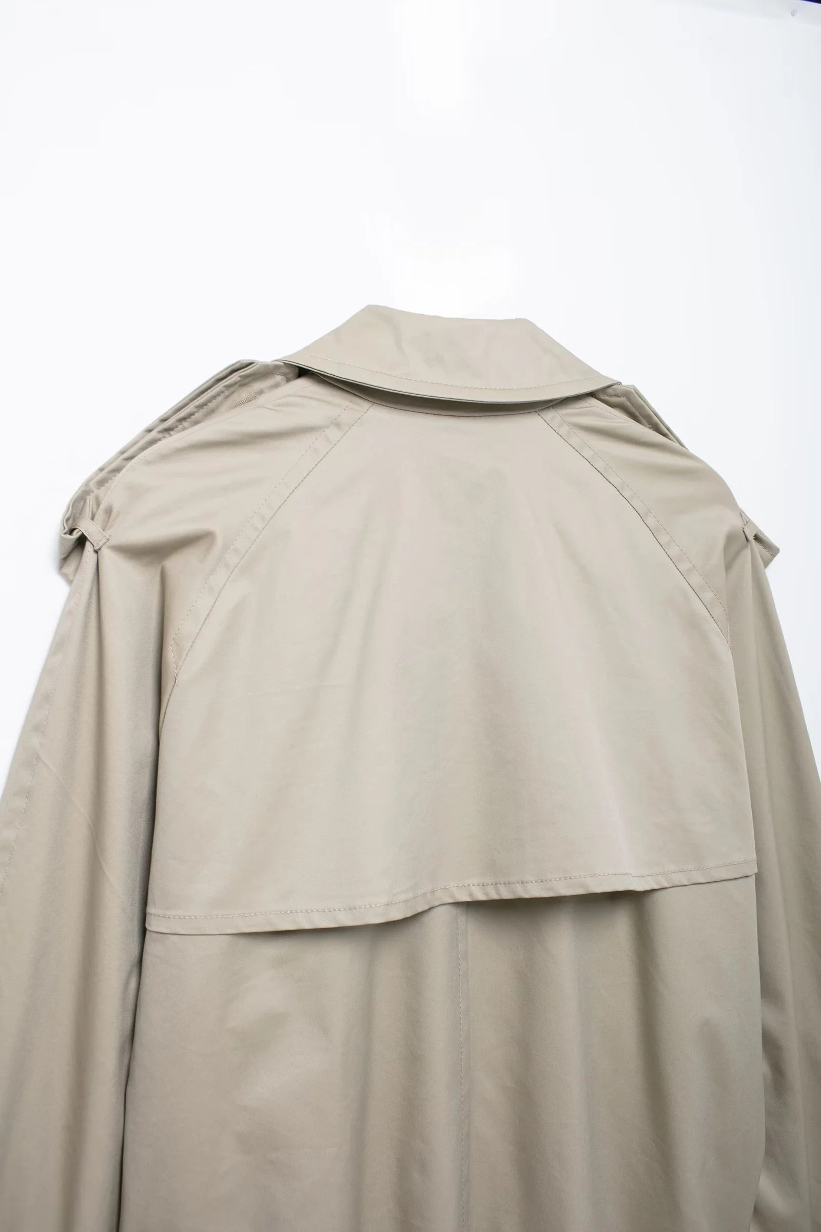 Kurztrenchcoat in Beige – Klassisch & Modern